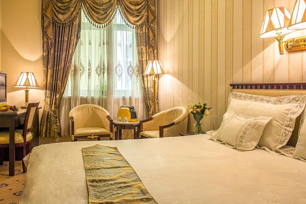 Palace Hotel Polom Жилина Экстерьер фото