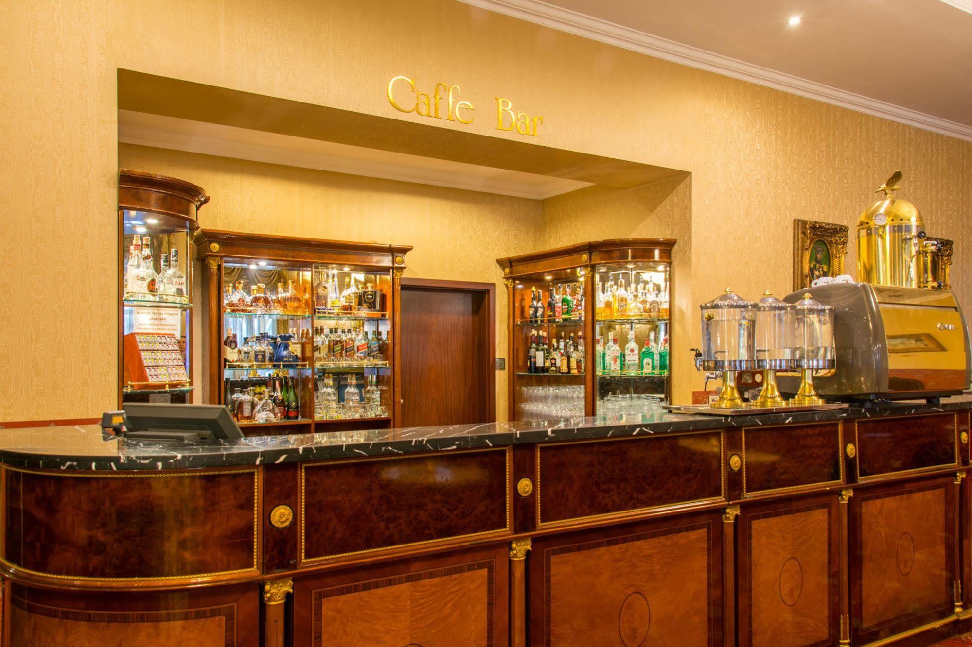 Palace Hotel Polom Жилина Экстерьер фото