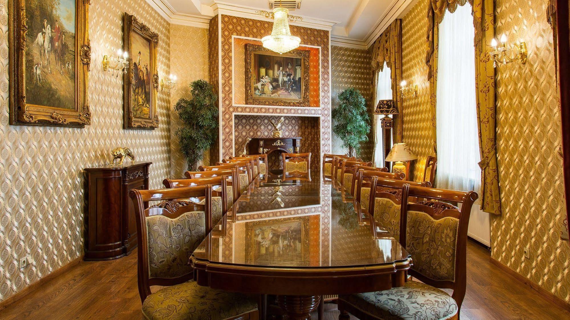 Palace Hotel Polom Жилина Экстерьер фото